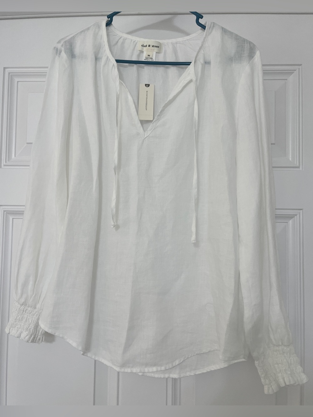 Anthropologie Cloth & Stone Tie Neck white linen blouse size medium - Picture 2 of 6